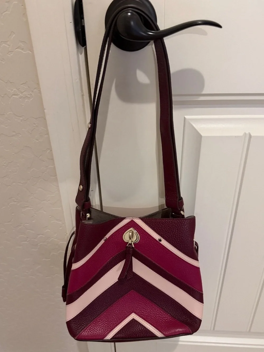 Kate Spade Marti Chevron Small Bucket Tote in Pink Multi (673) WKRU7065